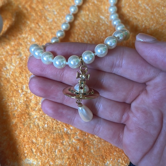 Vivienne Westwood One row pearl drop choker - Picture 2 of 5